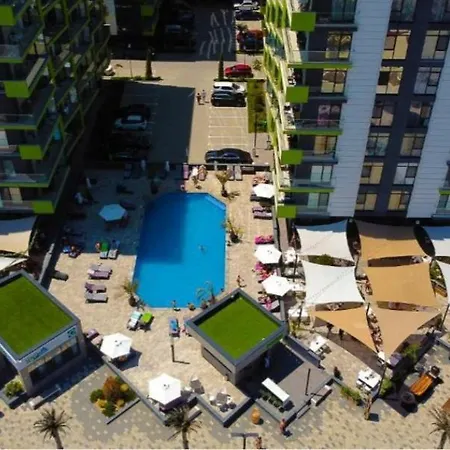 Apartment Jumeirah - Pool & Prima Linie La Mare