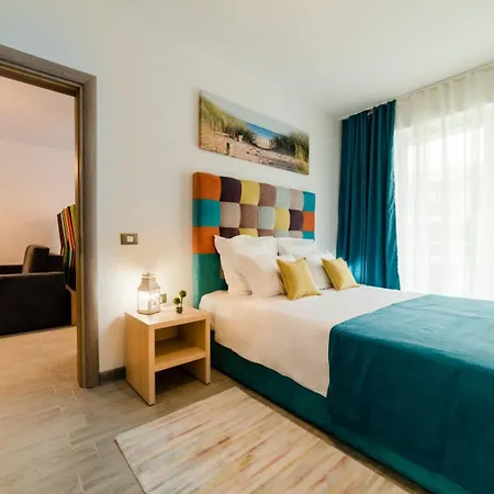 Jumeirah - Pool & Prima Linie La Mare Apartment